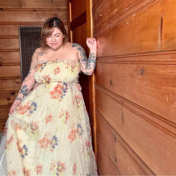 Doen Aurelie dress in - professionally hemmed to 47” from neck to hem line - Picture 12 of 13